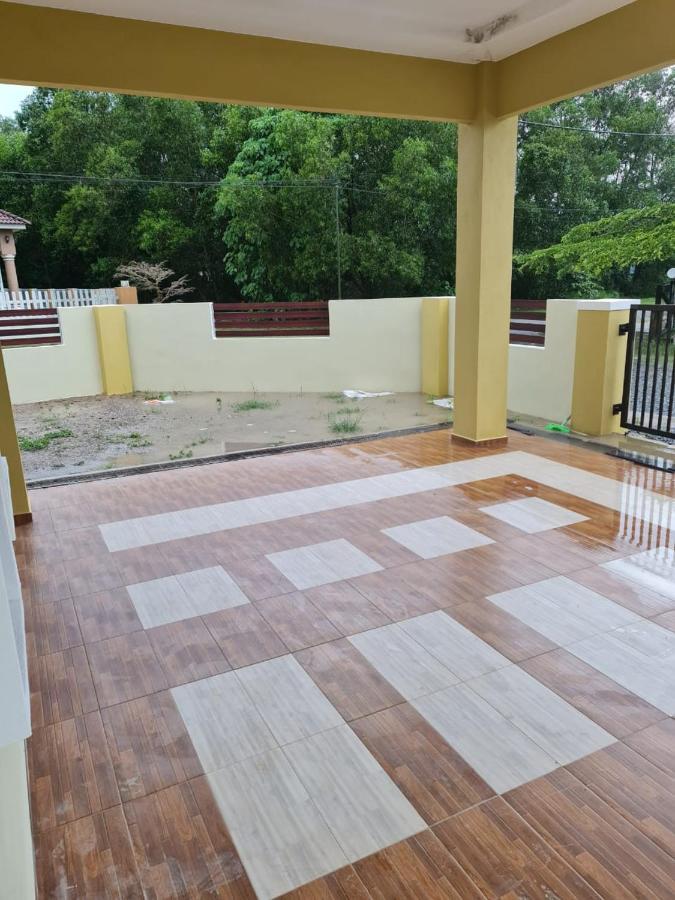Munirah Homestay For Islam only Dungun Bagian luar foto